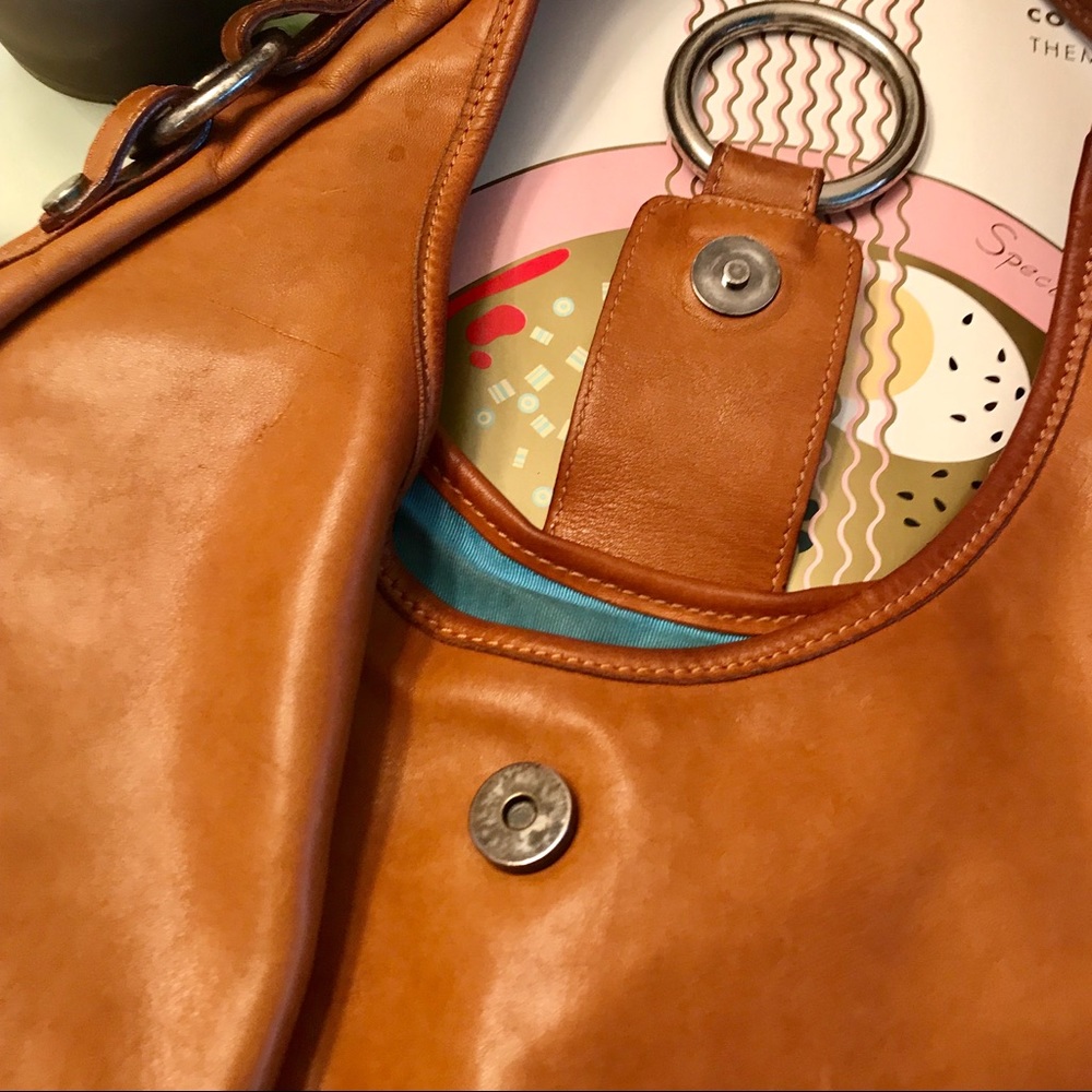 💖Host Pick💖 Camel leather boho shoulder bag - Picture 4 of 5